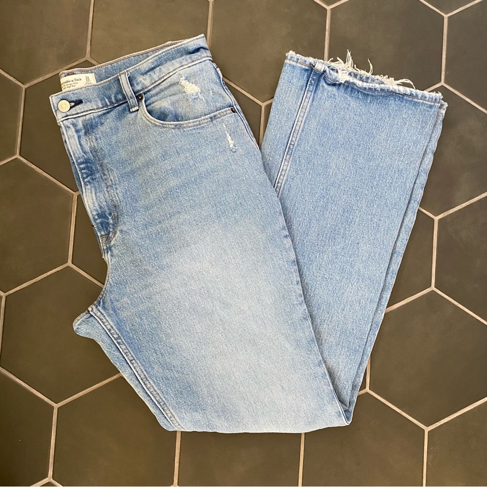 COPY - Abercrombie & Fitch The 70s Vintage Flare
Ultra High Rise.